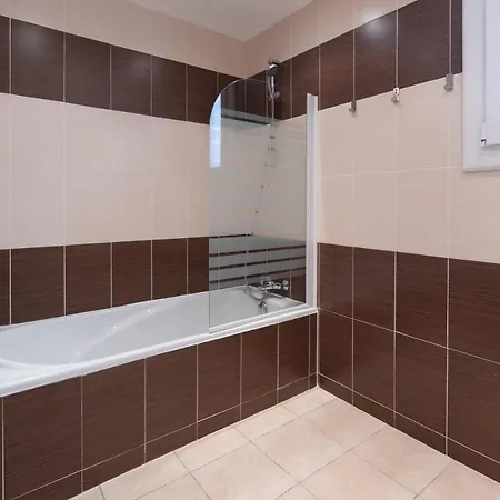 Holiday park Domaine Du Mont Leuze *