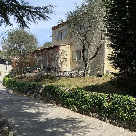 منتزه العطل Domaine Du Mont Leuze فيليوفرُنش سور مير