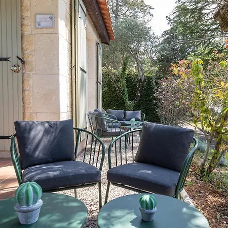 منتزه العطل Domaine Du Mont Leuze *