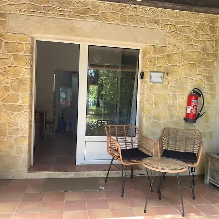 Domaine Du Mont Leuze Village de vacances *