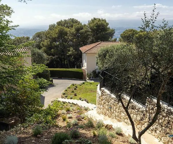 Domaine Du Mont Leuze Village de vacances